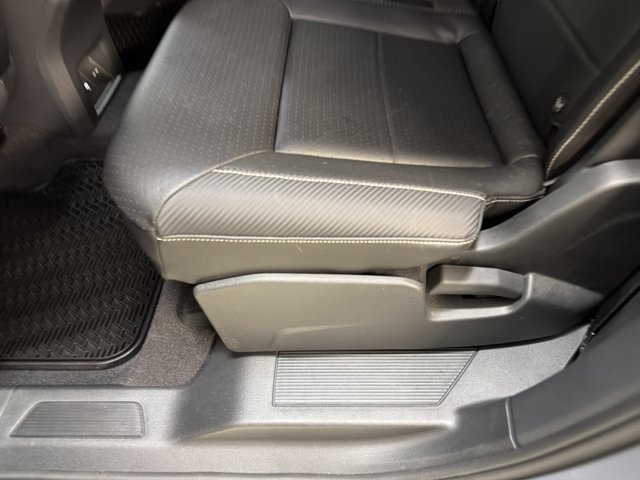 Certified 2021 Volkswagen Atlas Cross Sport SE w/ Panoramic Sunroof Package AWD/4WD image 23