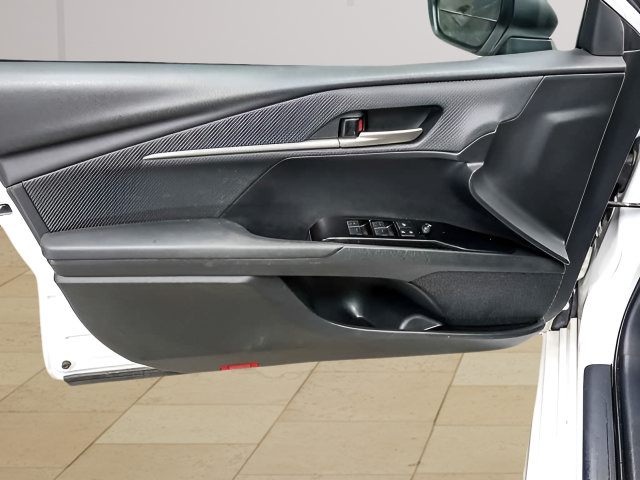 Certified 2025 Toyota Camry SE FWD image 17