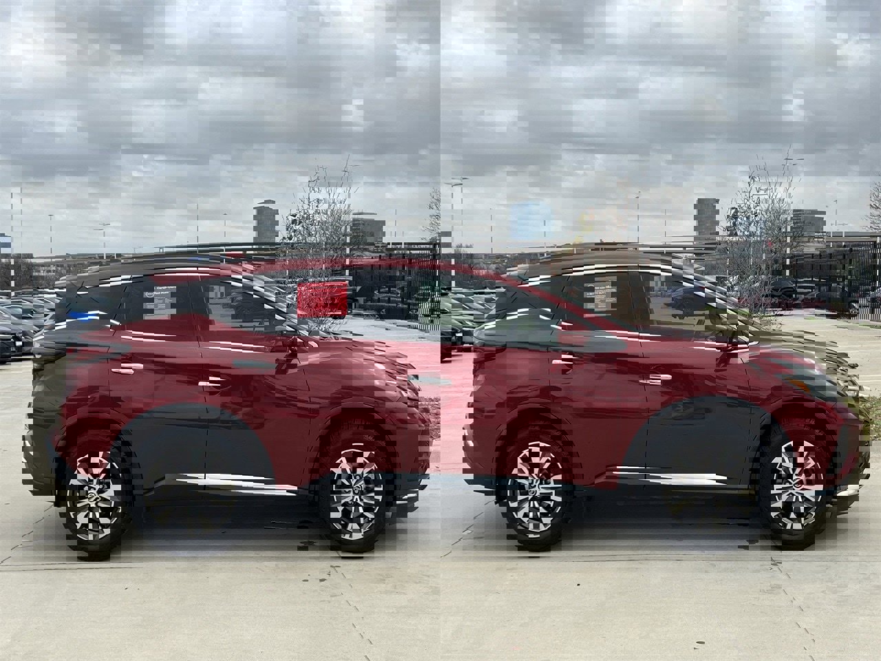 Used 2020 Nissan Murano SV w/ Premium Package image 3