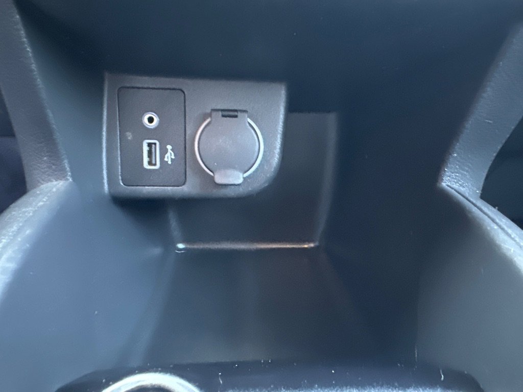 Used 2022 Nissan Kicks S image 33