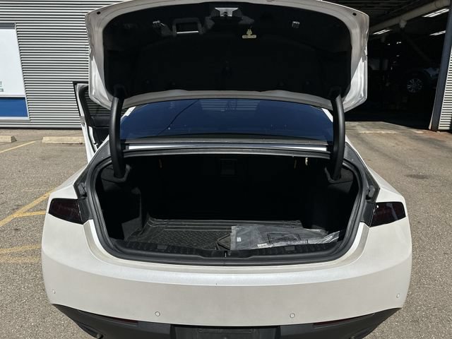 Used 2015 Lincoln MKZ w/ Equipment Group 102A Reserve FWD image 22