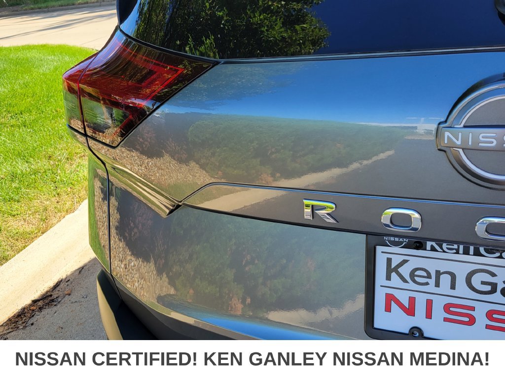 Certified 2023 Nissan Rogue SV AWD/4WD image 16