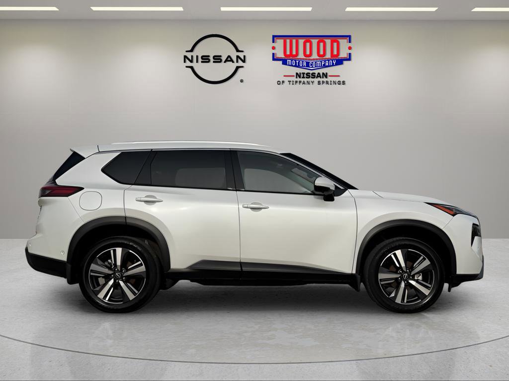 Certified 2025 Nissan Rogue SL image 4
