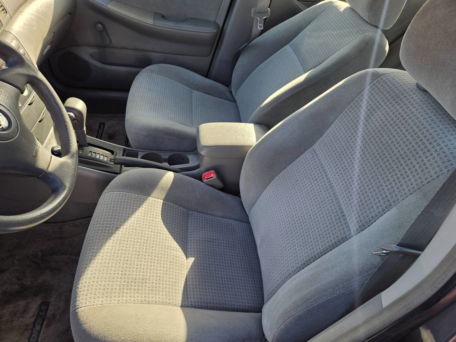 Used 2005 Toyota Corolla CE image 9