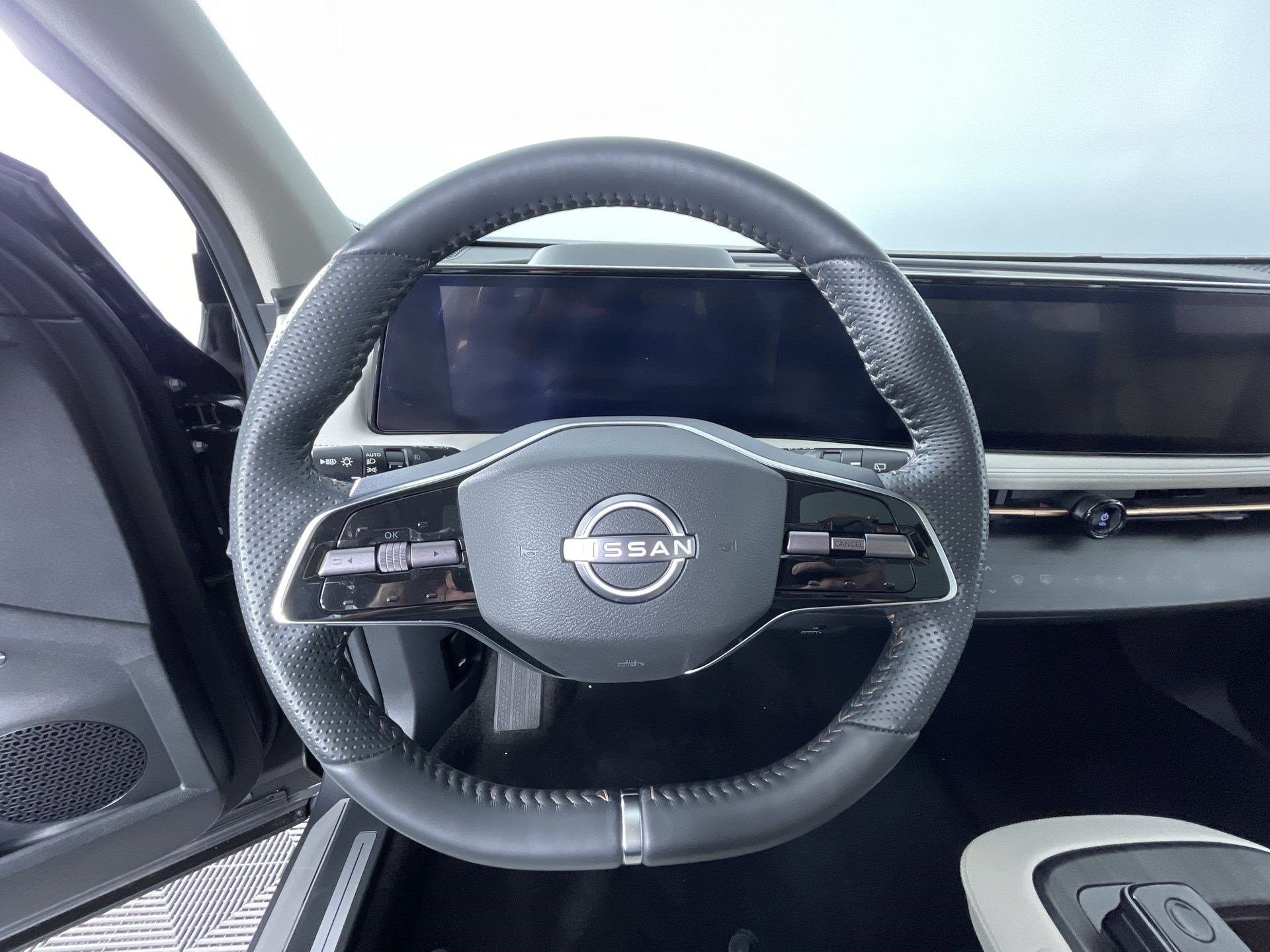 Certified 2024 Nissan Ariya AWD image 16