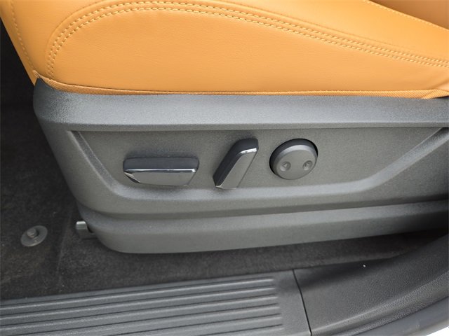 New 2026 Nissan Armada SL w/ Captain's Chari Seat Package image 26
