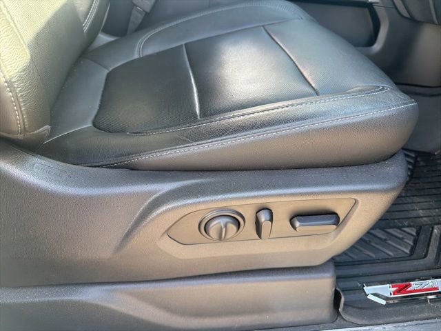 Used 2020 Chevrolet Silverado 3500 LTZ w/ LTZ Premium Package image 13