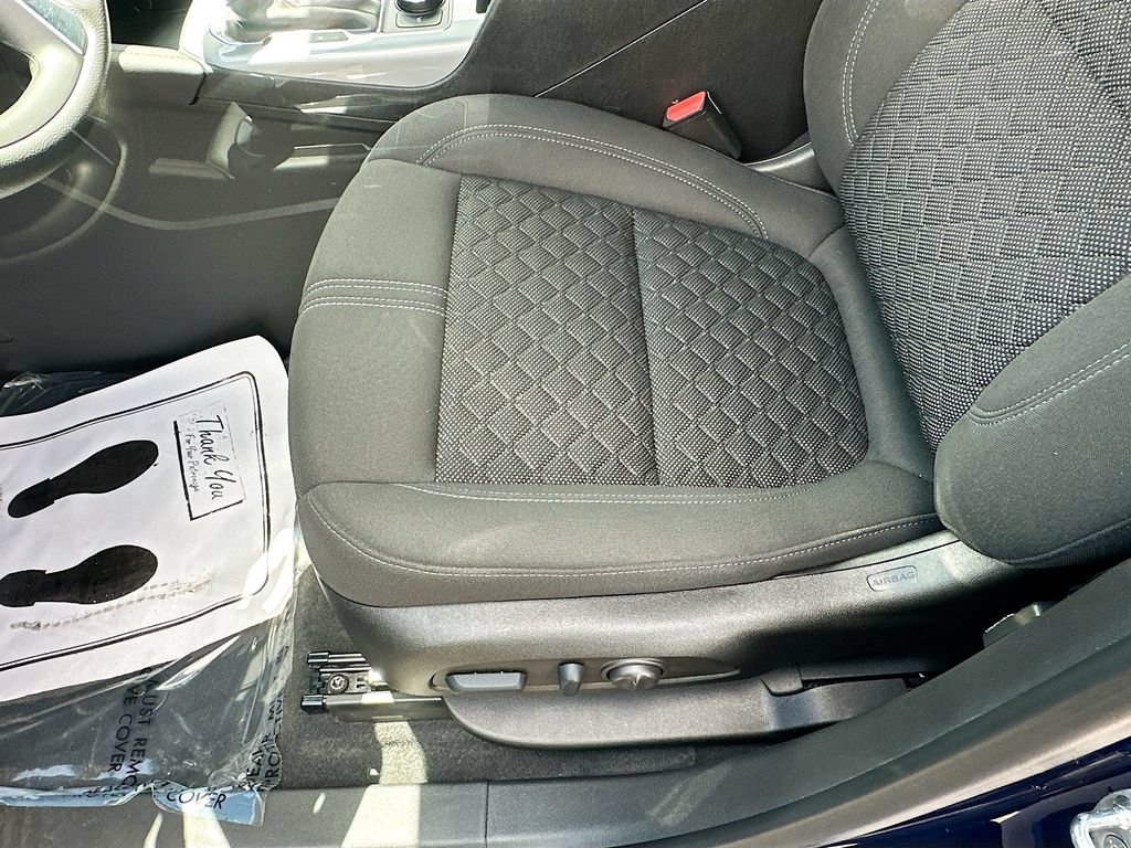 Used 2022 Chevrolet Blazer LT FWD image 18