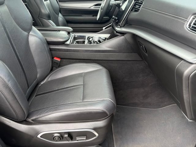 Used 2024 Jeep Wagoneer Series II AWD/4WD image 21
