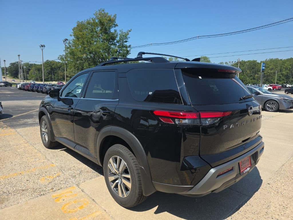 New 2026 Nissan Pathfinder SL AWD/4WD image 8