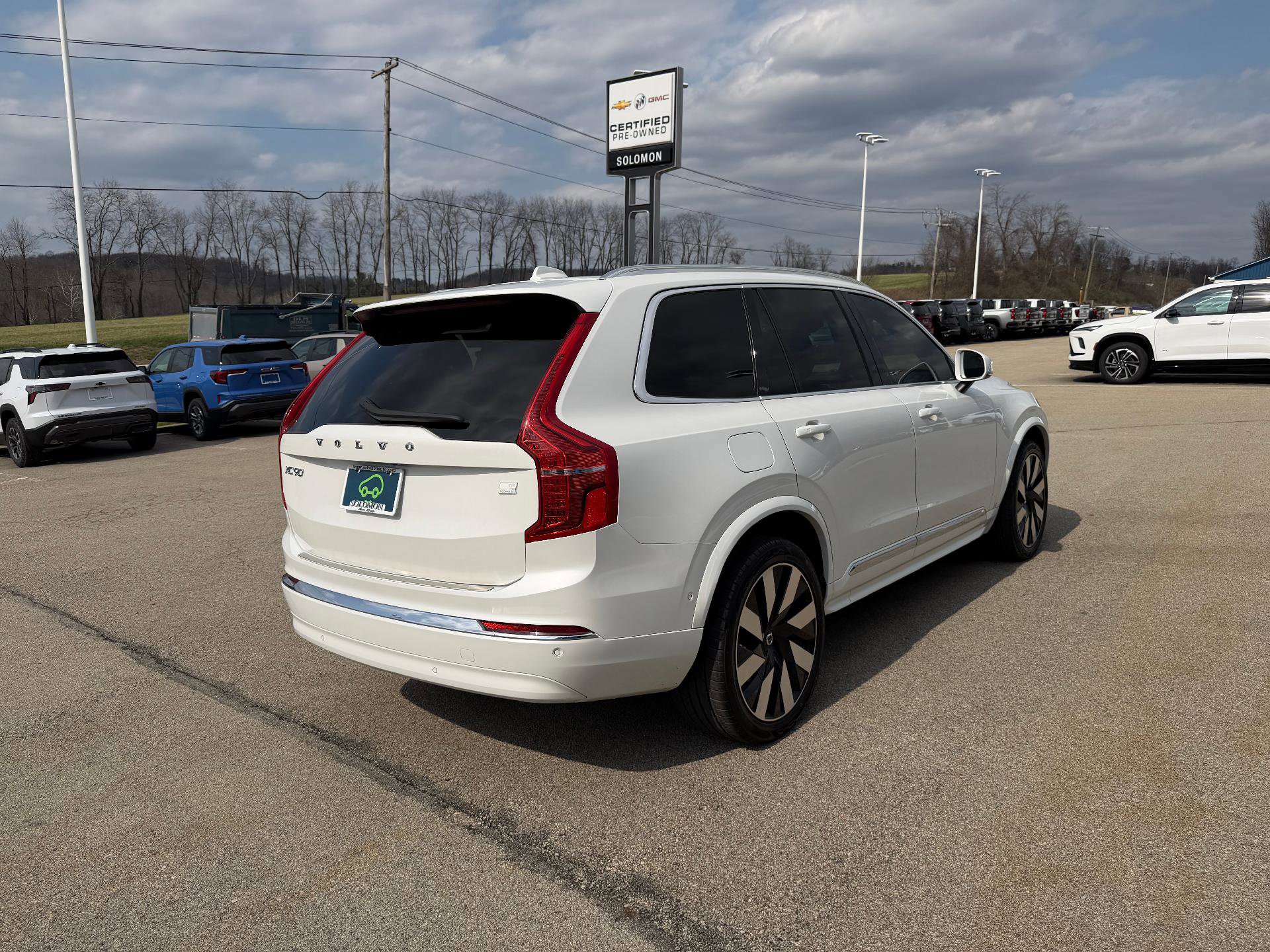 Used 2023 Volvo XC90 T8 Ultimate w/ Protection Package Premier image 6