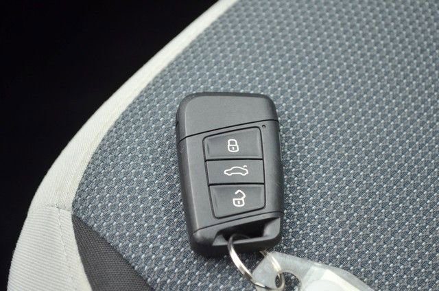 Used 2025 Volkswagen Taos S AWD/4WD image 26