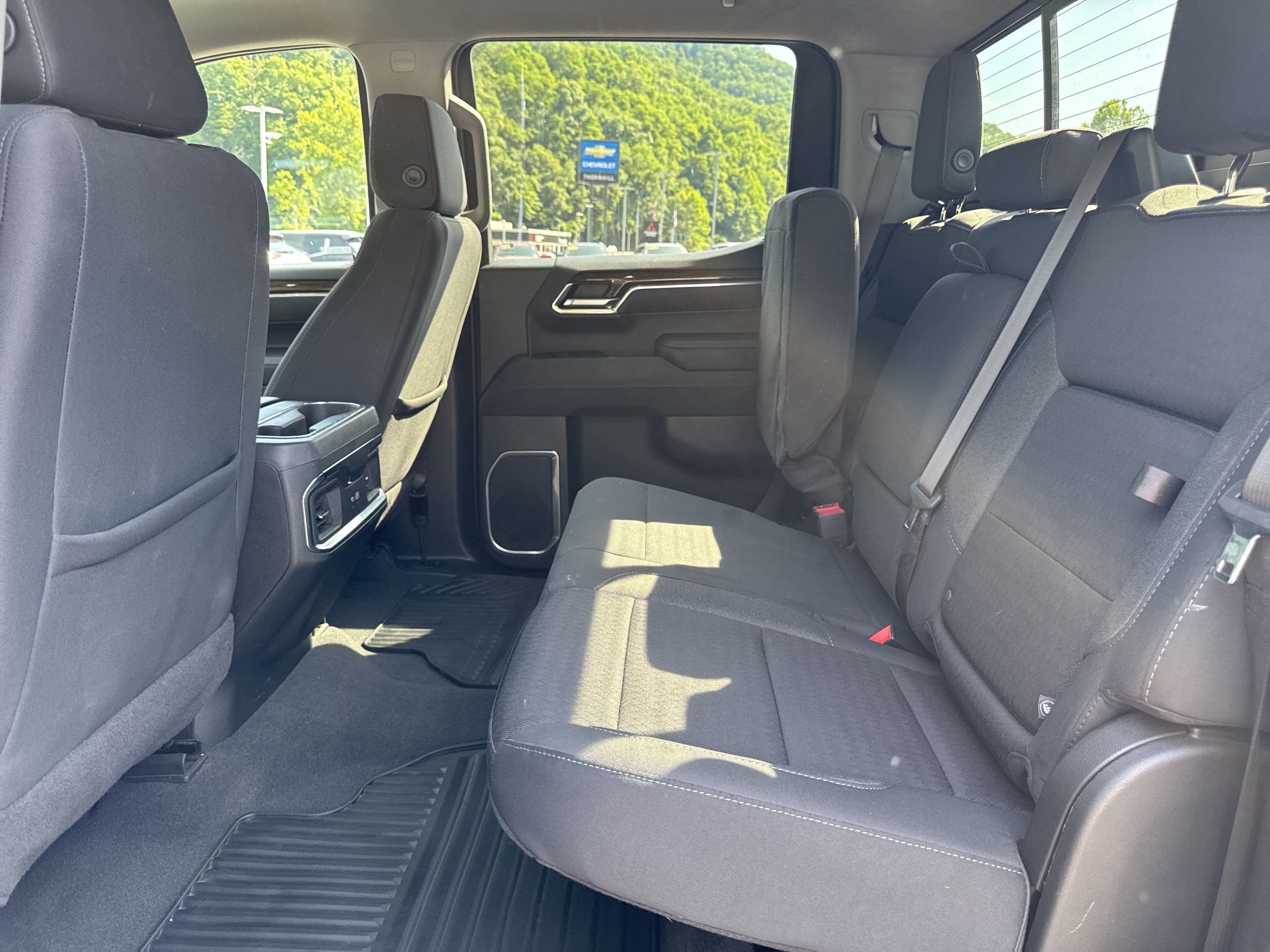 Used 2023 GMC Sierra 1500 Elevation w/ Preferred Package AWD/4WD image 17