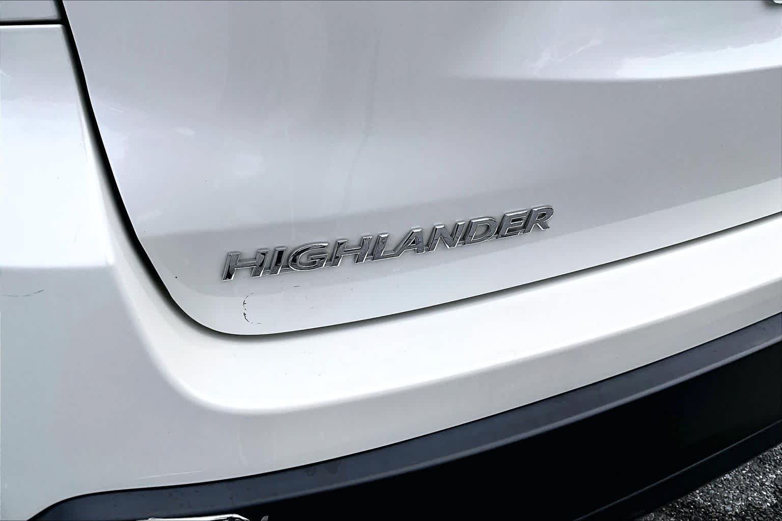 Used 2019 Toyota Highlander XLE AWD/4WD image 31