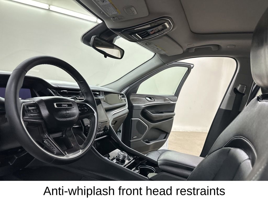 Used 2023 Jeep Grand Cherokee 4WD 4xe image 30