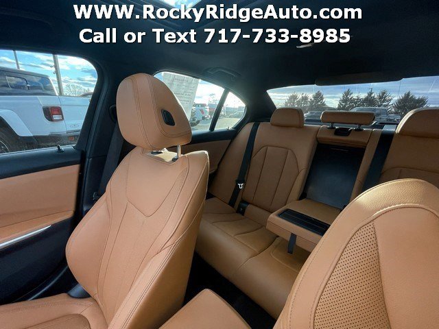 Used 2025 BMW 330i xDrive Sedan w/ Premium Package image 12