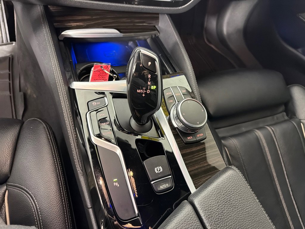 Used 2017 BMW 530i xDrive image 17