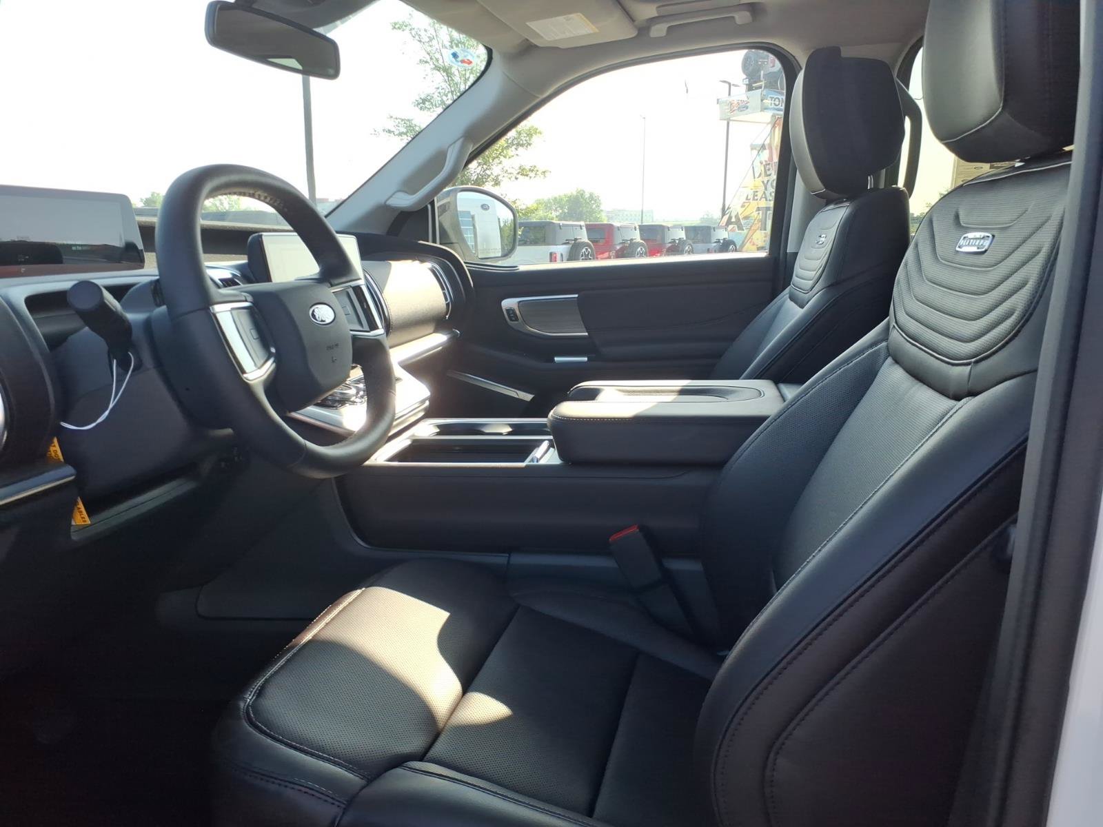 New 2027 Ford Expedition Max Platinum w/ Platinum Ultimate Package AWD/4WD image 10