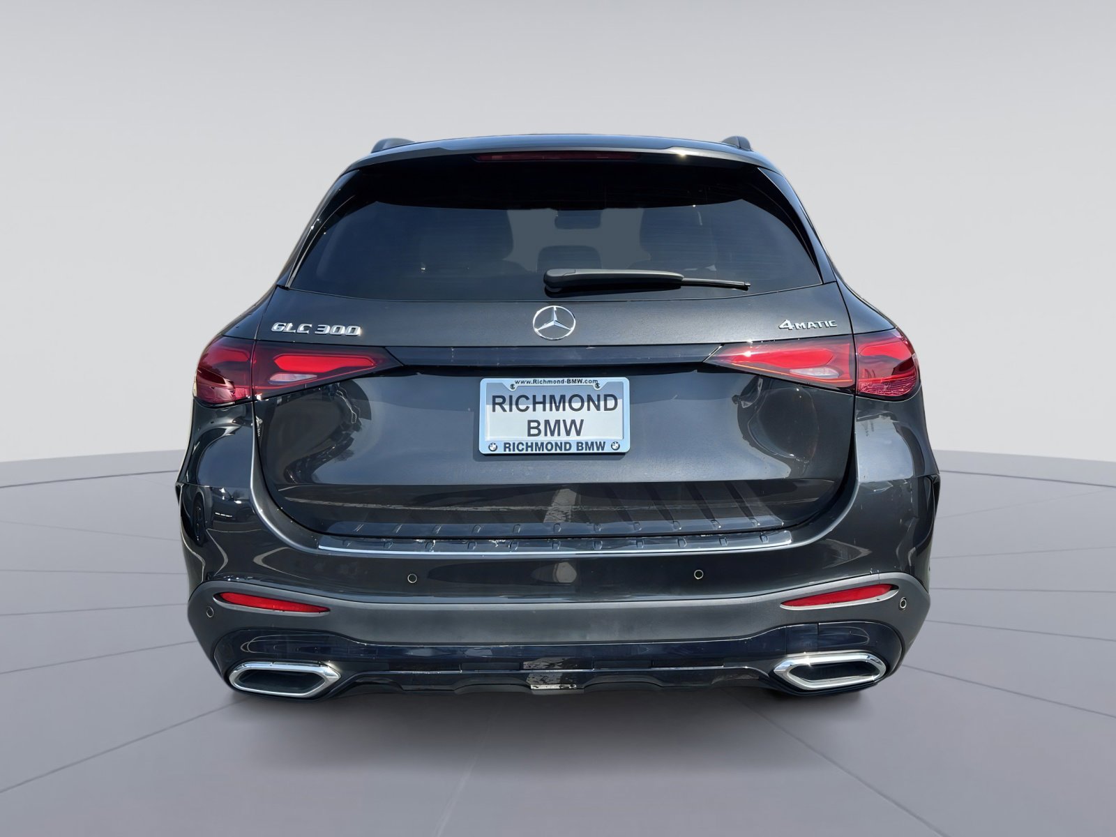 Used 2023 Mercedes-Benz GLC 300 4MATIC image 4