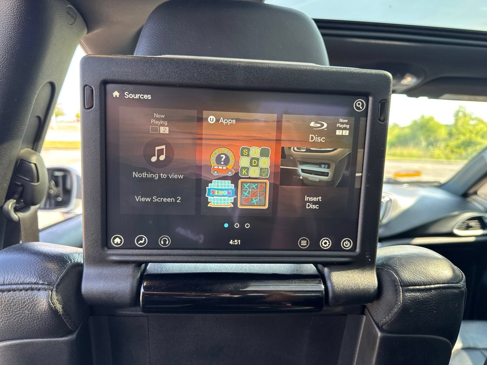 Used 2018 Chrysler Pacifica Touring-L Plus FWD image 19