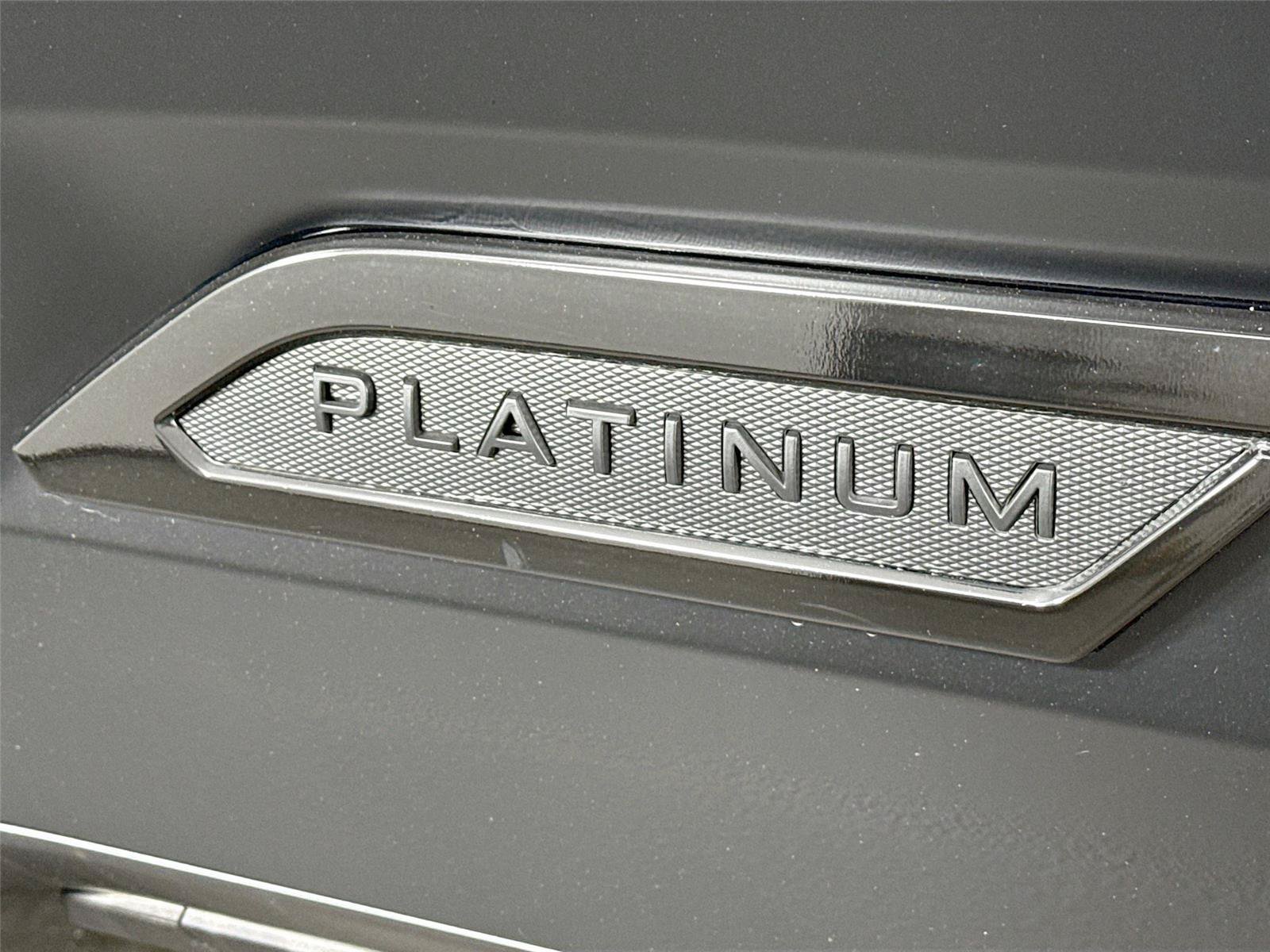Certified 2025 Toyota Sequoia Platinum AWD/4WD image 15
