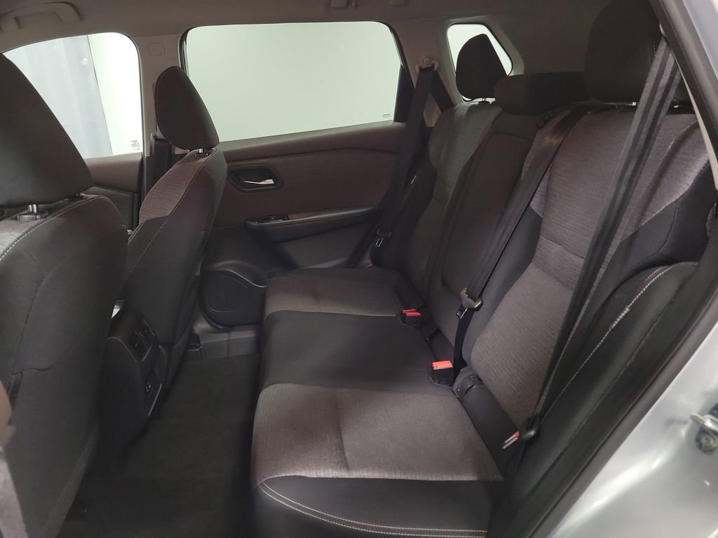 Used 2023 Nissan Rogue SV image 22