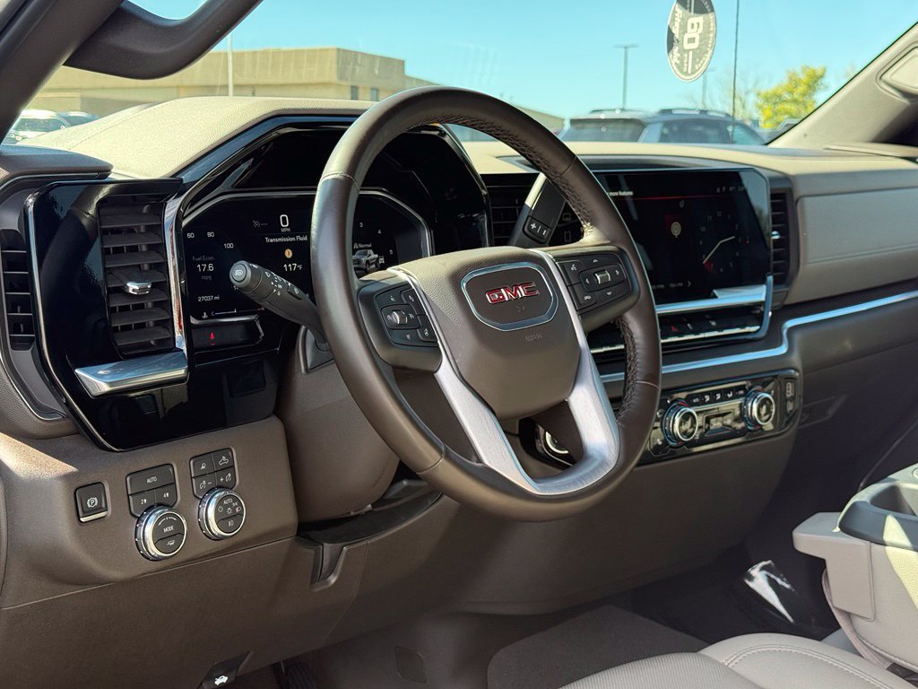 Used 2026 GMC Sierra 1500 SLT AWD/4WD image 45