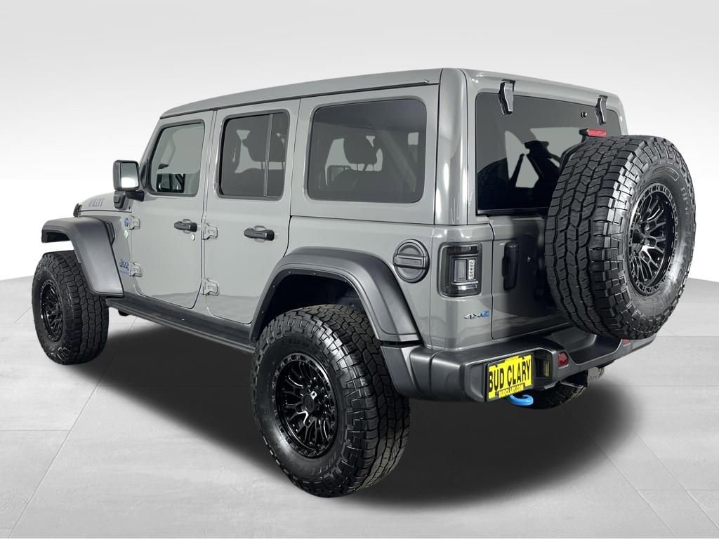 Used 2023 Jeep Wrangler Unlimited w/ Sun & Screen Package image 8