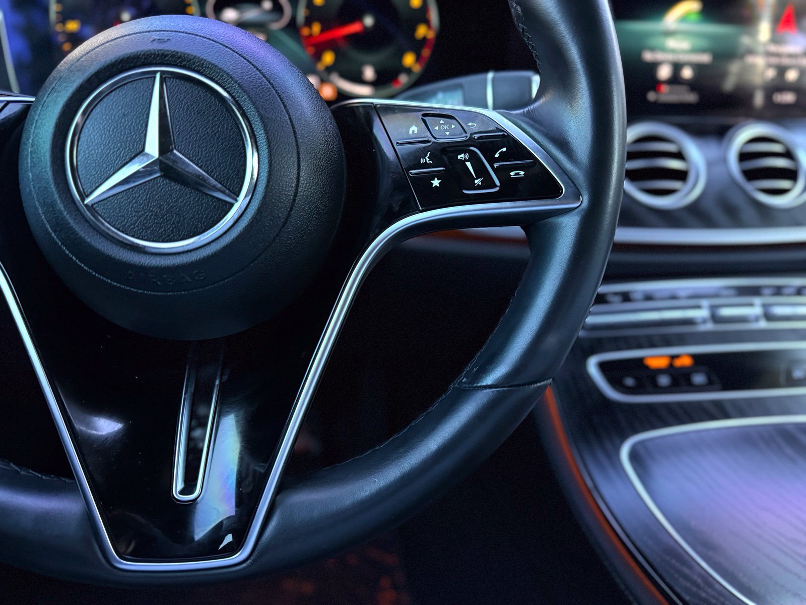 Used 2022 Mercedes-Benz E 350 Sedan image 27