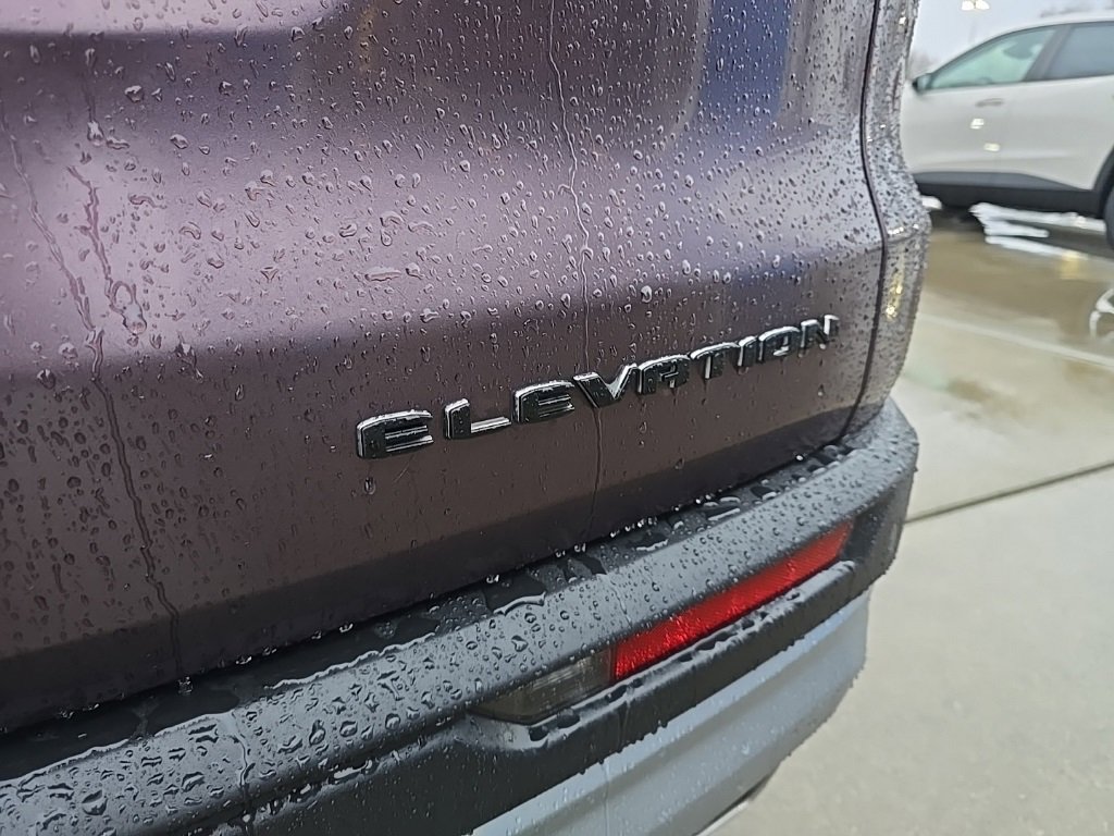 Used 2024 GMC Acadia Elevation image 36