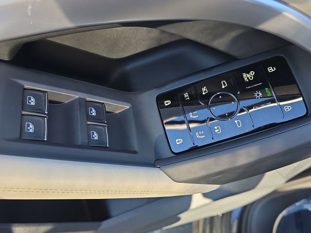 Used 2025 Audi Q5 Premium Plus image 42