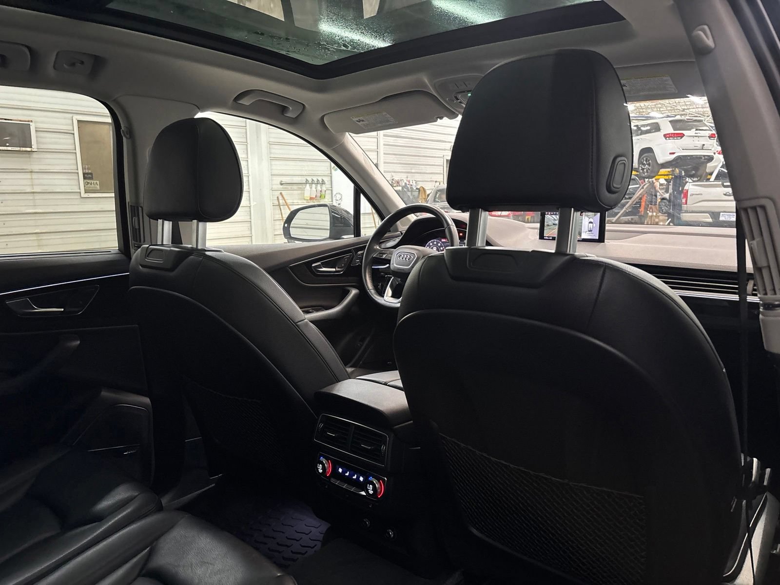 Used 2019 Audi Q7 3.0T Premium Plus w/ Premium Plus Package AWD/4WD image 34