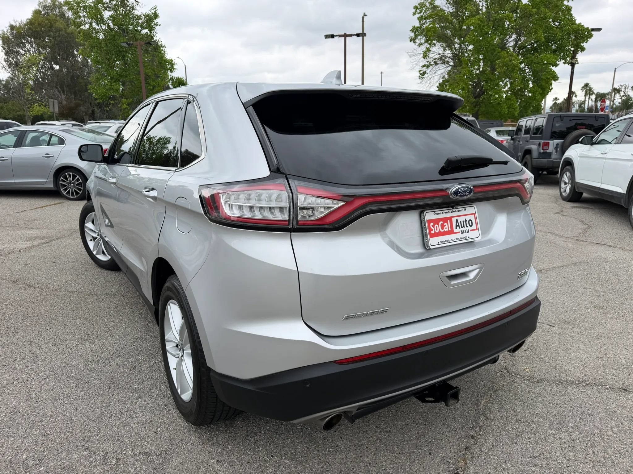 Used 2015 Ford Edge SEL FWD image 5