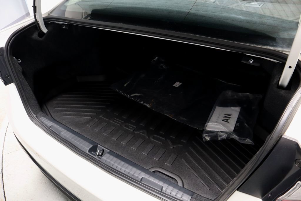 Used 2025 Subaru Legacy Limited image 14