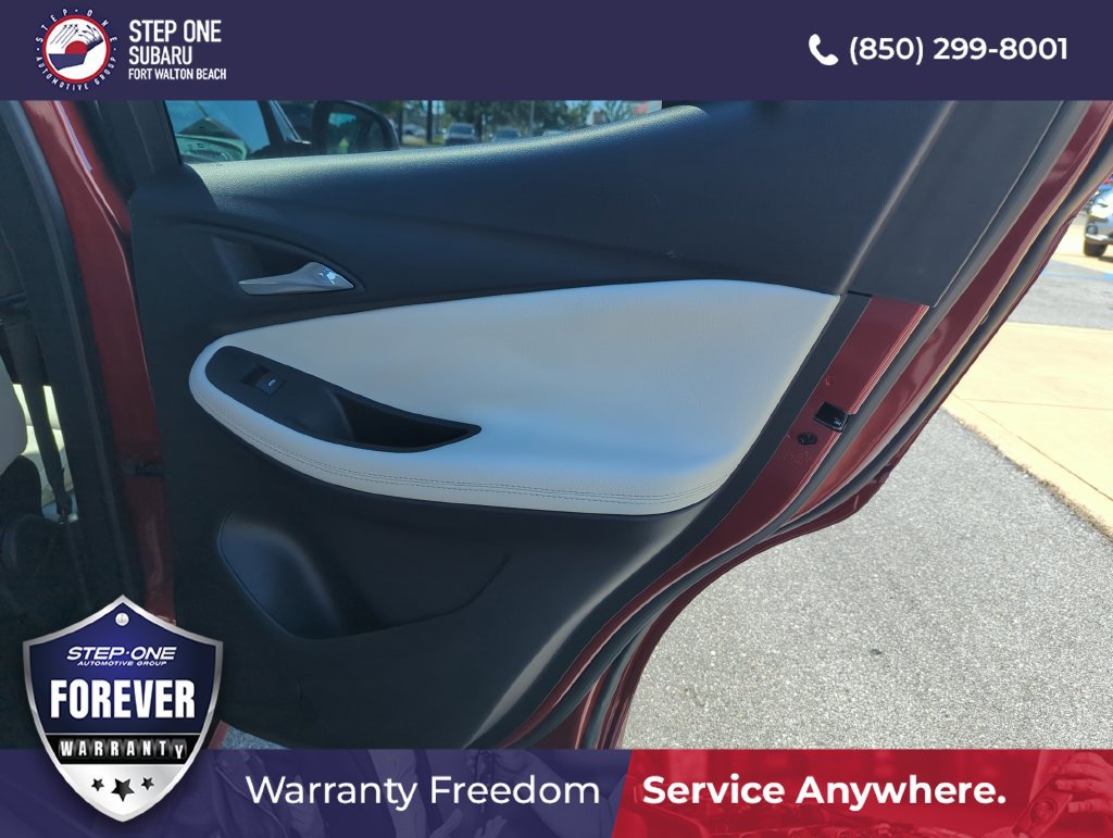 Used 2022 Buick Encore GX Select w/ Sport Touring Package FWD image 31