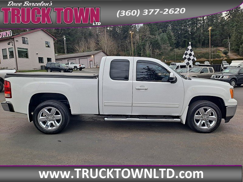 Used 2013 GMC Sierra 1500 SLT w/ SLT Convenience Package AWD/4WD image 2