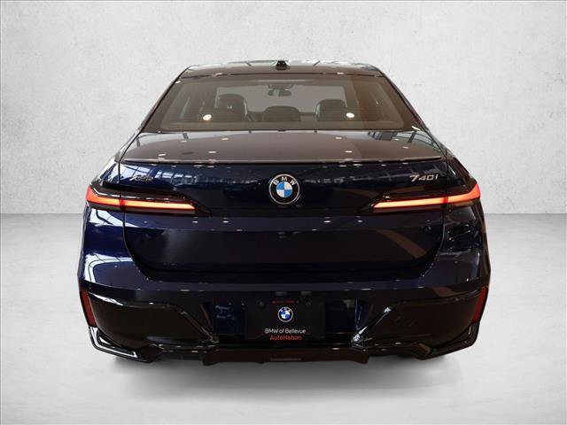 Used 2026 BMW 740i xDrive AWD/4WD image 7