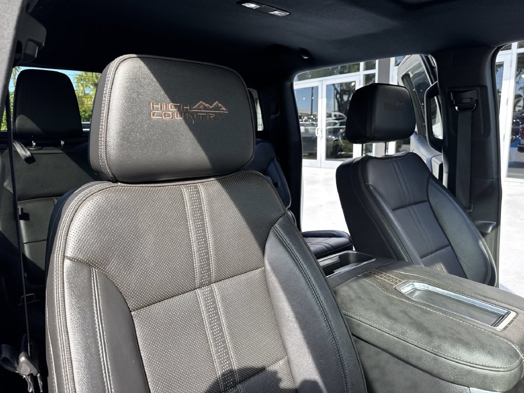 Used 2022 Chevrolet Silverado 1500 High Country w/ Technology Package AWD/4WD image 46