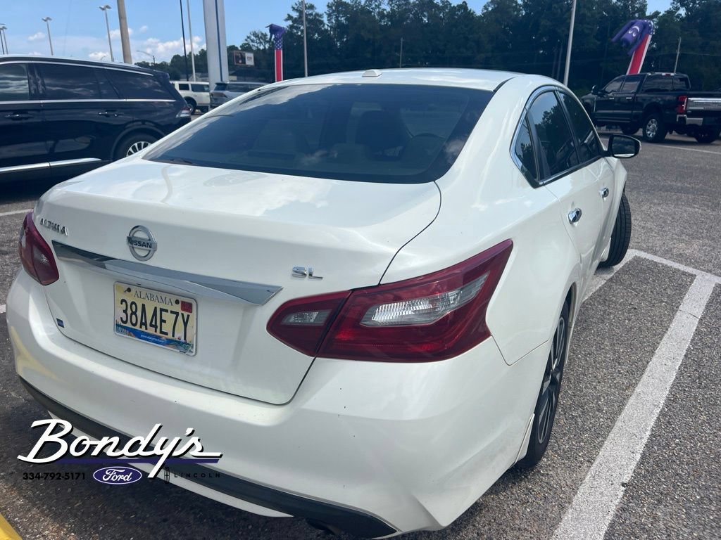 Used 2018 Nissan Altima 2.5 SL w/ 2.5 SL Technology Package FWD image 4