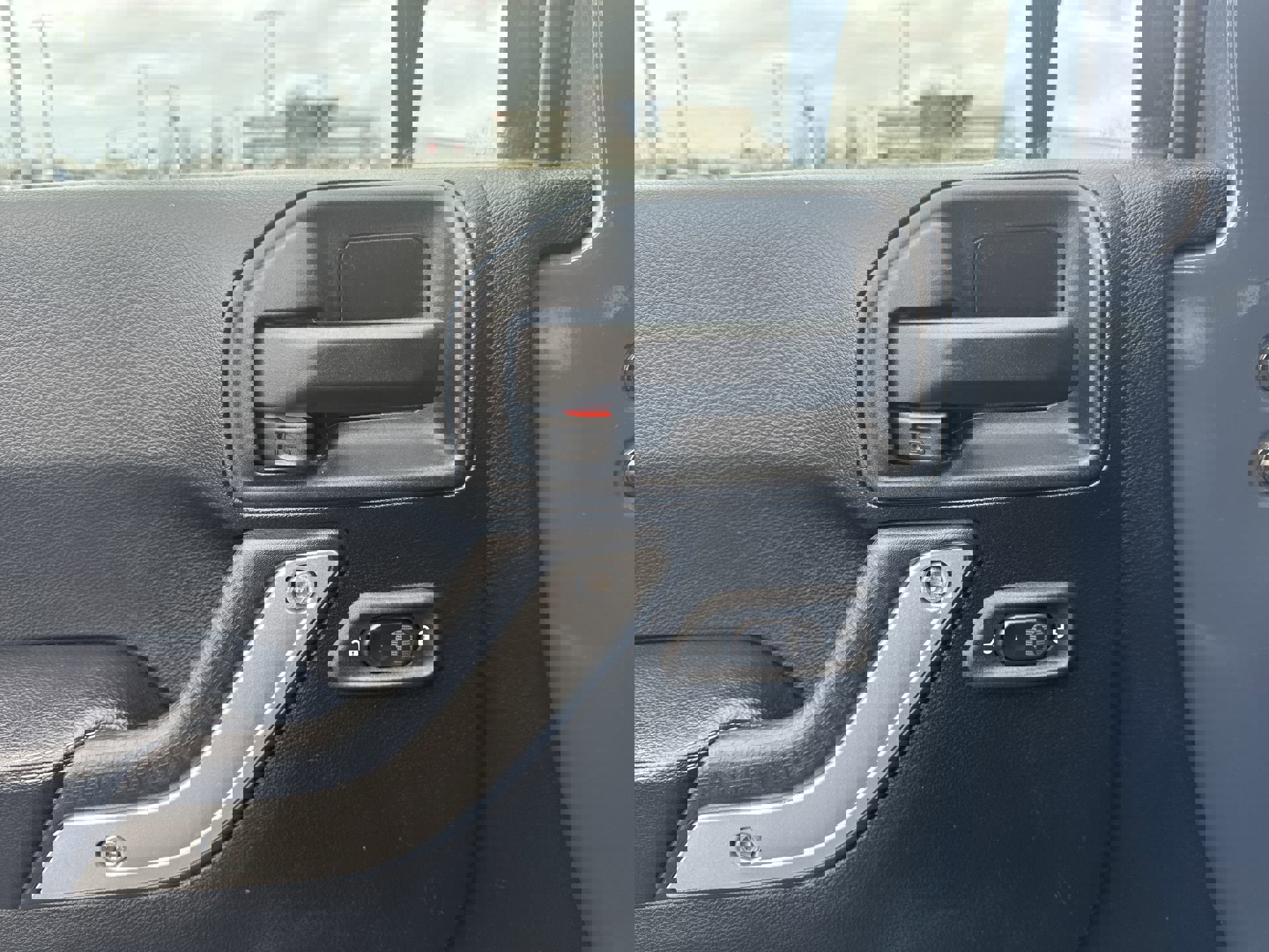 Used 2017 Jeep Wrangler Unlimited Rubicon image 11