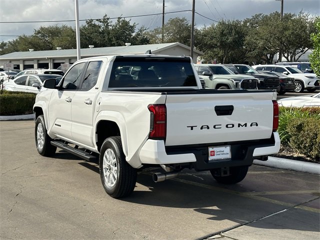 Used 2025 Toyota Tacoma SR5 image 5