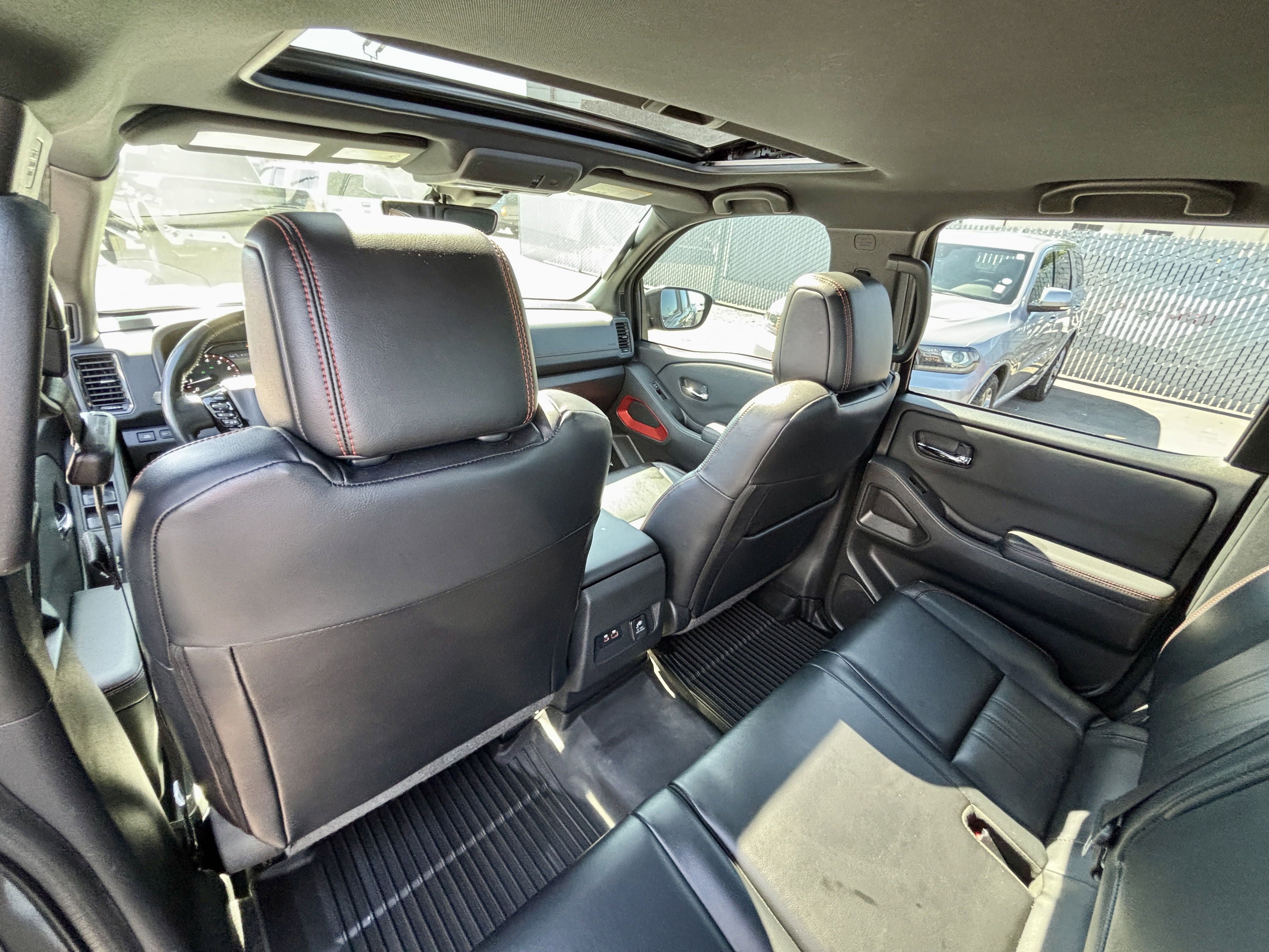 Used 2023 Nissan Frontier PRO-4X w/ Pro-4X Premium Package image 18