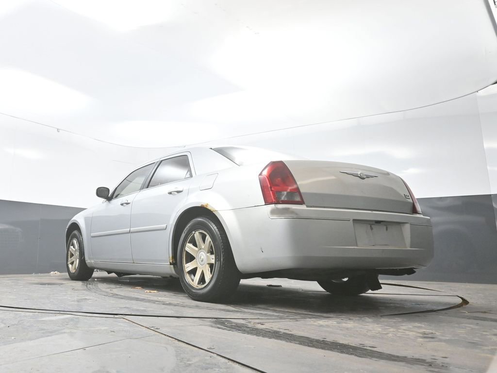 Used 2005 Chrysler 300 Touring w/ Sound Group image 28