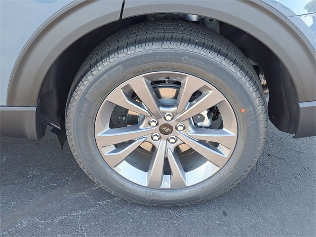 New 2026 Ford Explorer Active w/ Active Comfort Package image 5