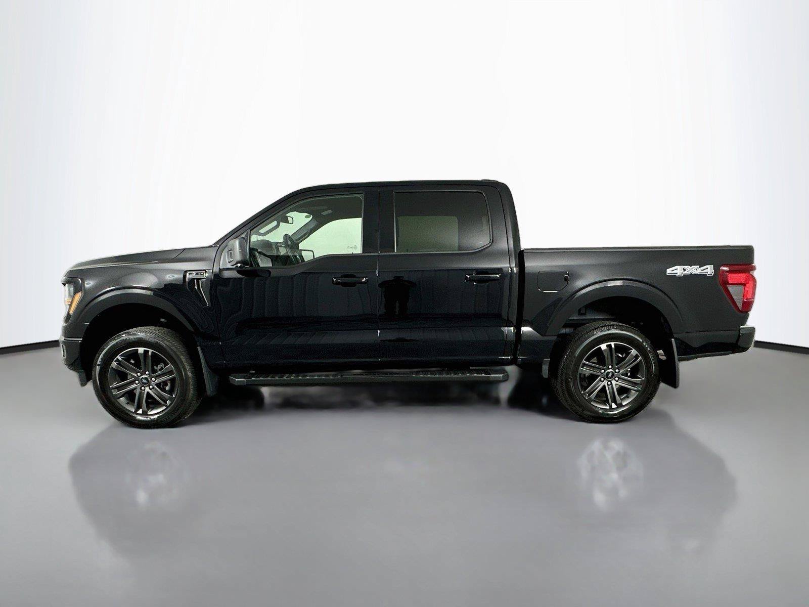 Used 2025 Ford F150 XLT w/ Equipment Group 302A MID AWD/4WD image 8
