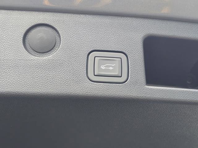 New 2026 GMC Terrain AT4 w/ Technology Package II image 9