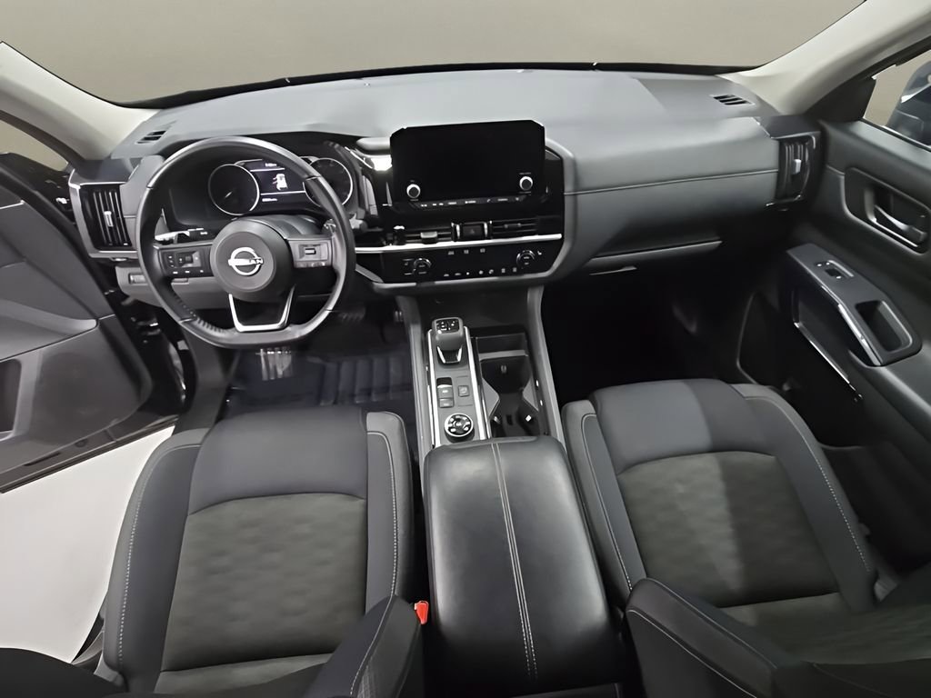 Used 2025 Nissan Pathfinder SV AWD/4WD image 22