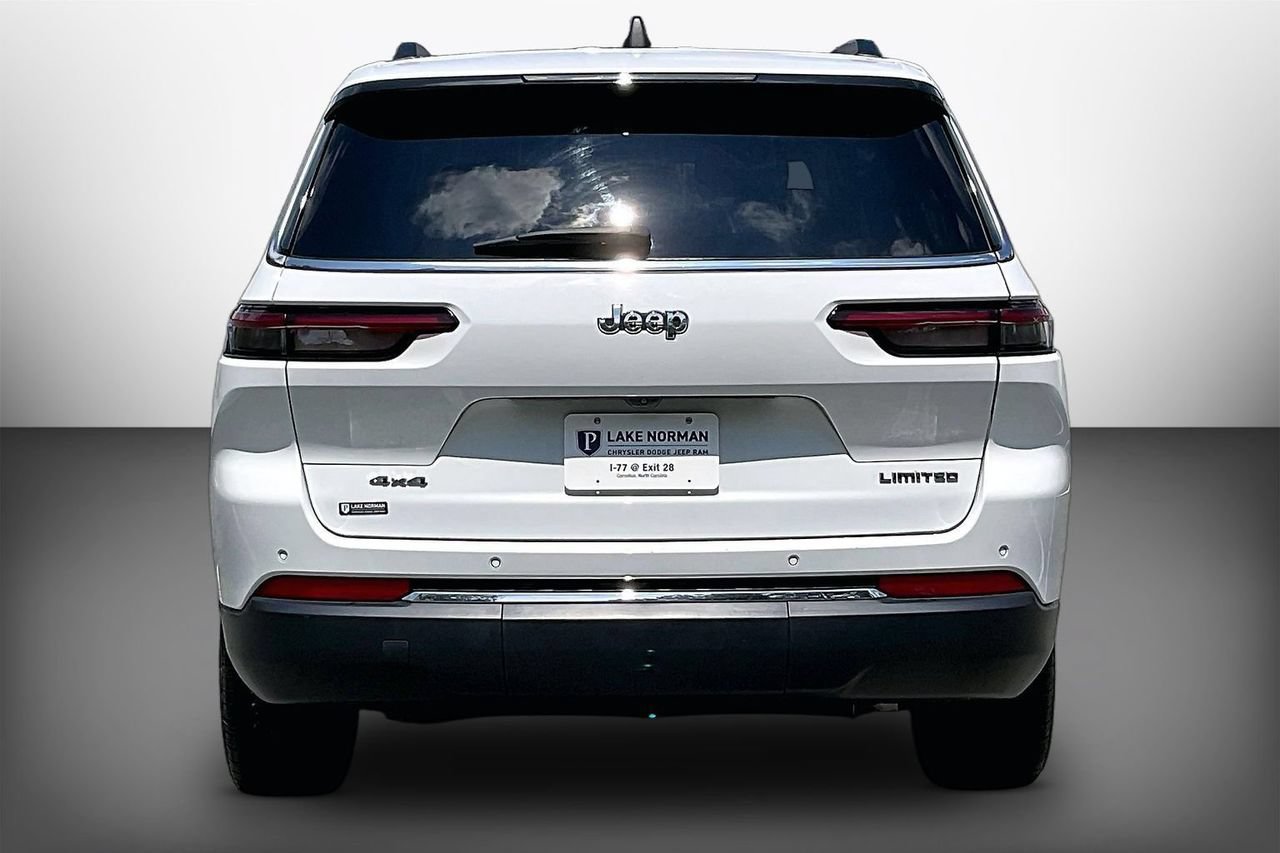 Used 2023 Jeep Grand Cherokee L Limited AWD/4WD image 7