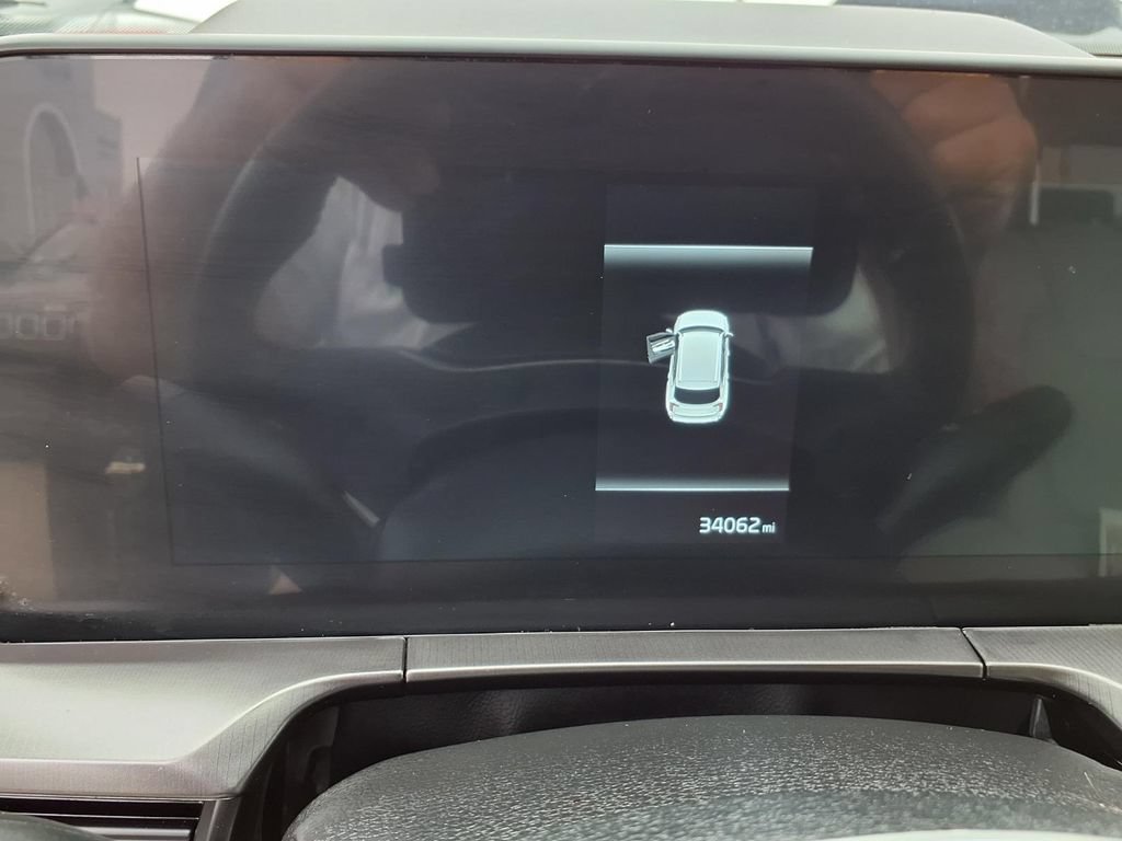 Used 2025 Kia Telluride S FWD image 10