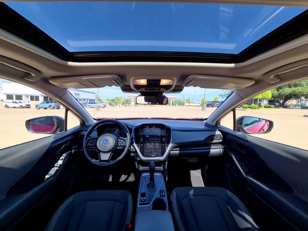 Used 2025 Subaru Crosstrek 2.5i Premium AWD/4WD image 14